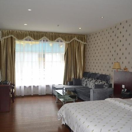Cai Yue Hotel Shenzhen Exterior photo